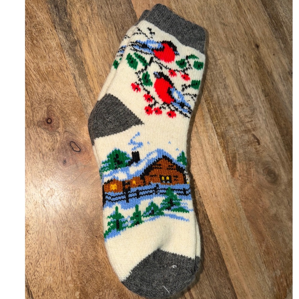 Handmade Wool Blend Knit Winter Socks it size 6-10